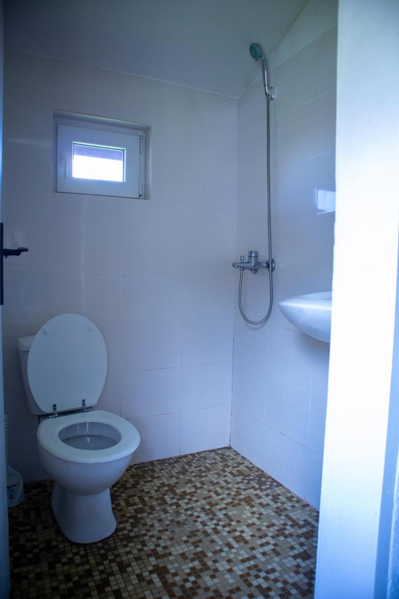 ספרבה בניה Alpin Guest House מראה חיצוני תמונה