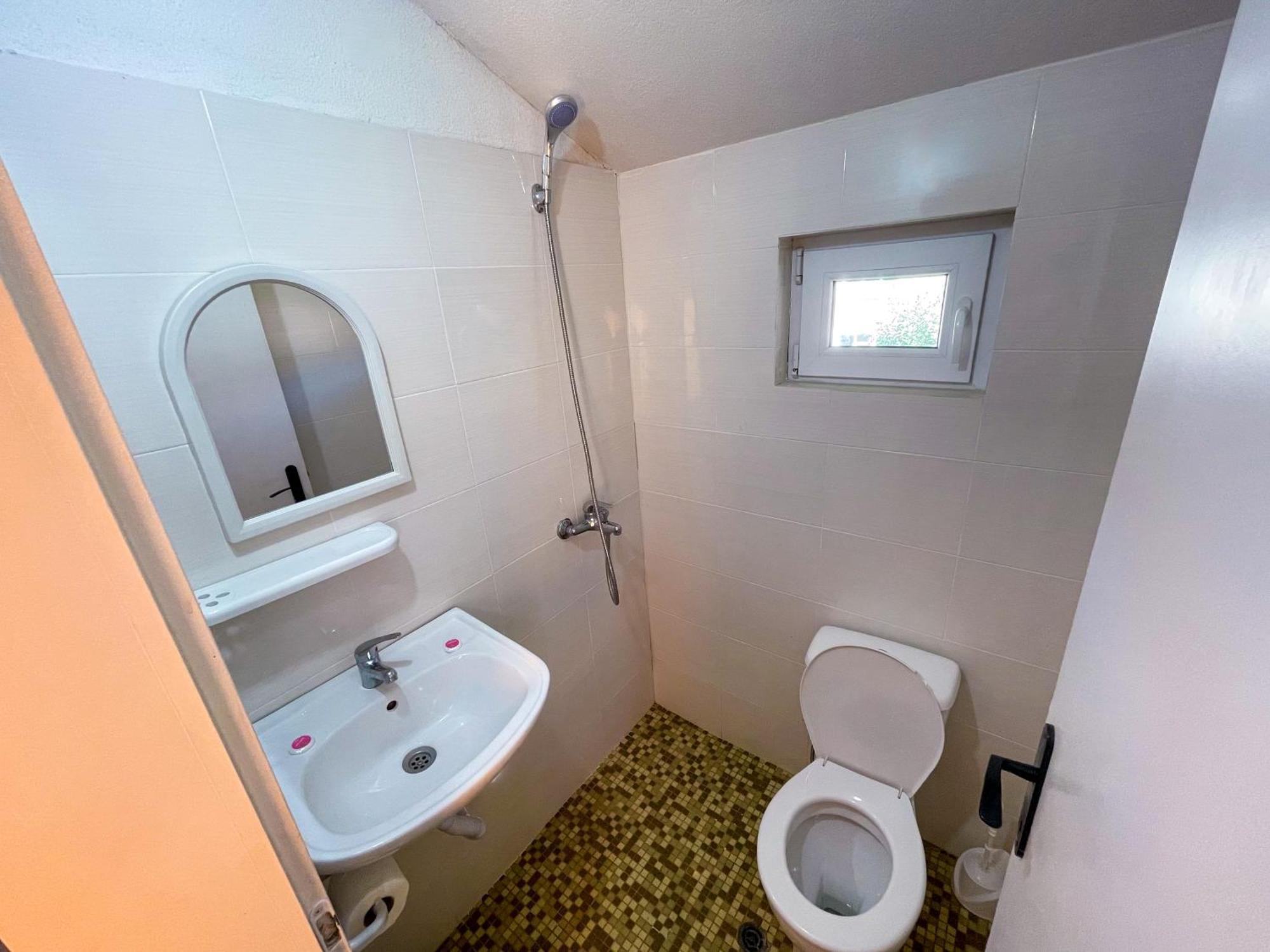ספרבה בניה Alpin Guest House מראה חיצוני תמונה