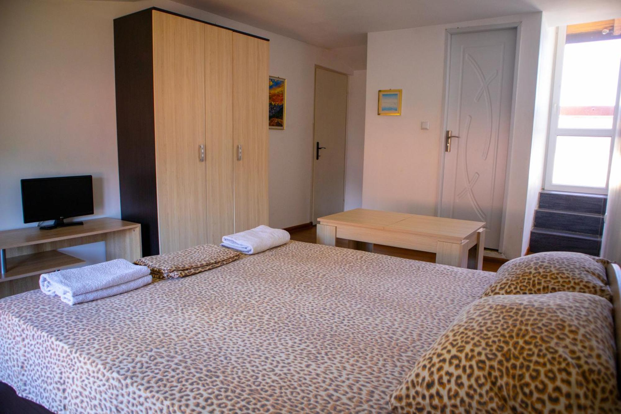 ספרבה בניה Alpin Guest House מראה חיצוני תמונה